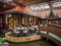 Mövenpick Grand Al Bustan Dubai