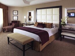 Mövenpick Grand Al Bustan Dubai