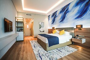 Mövenpick Grand Al Bustan Dubai