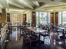 Mövenpick Grand Al Bustan Dubai