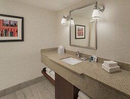 Four Points by Sheraton Boston Logan Airport Revere