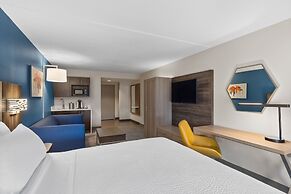 Holiday Inn Express Hotel & Suites Danbury - I-84 by IHG