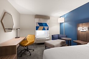 Holiday Inn Express Hotel & Suites Danbury - I-84 by IHG