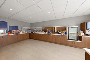 Holiday Inn Express Hotel & Suites Danbury - I-84 by IHG