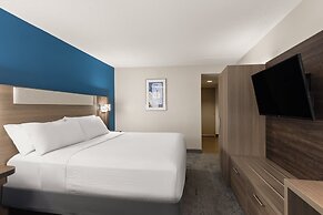 Holiday Inn Express Hotel & Suites Danbury - I-84 by IHG