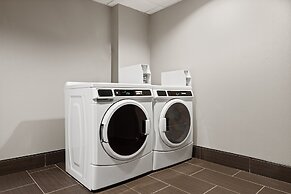 Holiday Inn Express Hotel & Suites Danbury - I-84 by IHG