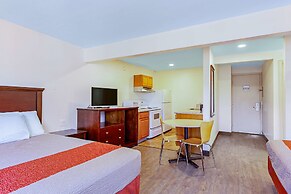 Motel 6 Pendleton, OR - West