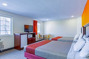 Motel 6 Pendleton, OR - West