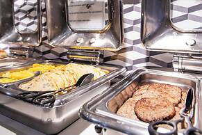 Holiday Inn Express Hotel & Suites Henderson by IHG