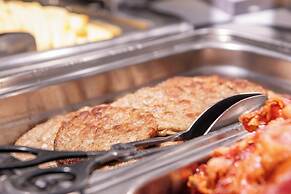 Holiday Inn Express Hotel & Suites Henderson by IHG