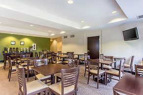 Sleep Inn & Suites