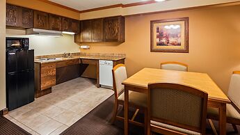 Best Western Plus Sidney Lodge