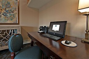 AmericInn by Wyndham Bay City