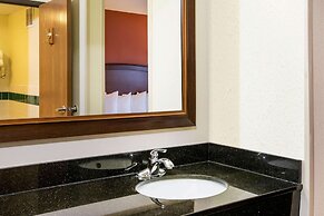 AmericInn by Wyndham Grand Forks