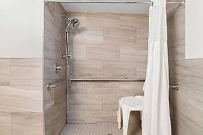 Best Western Plus Flint Airport Inn & Suites