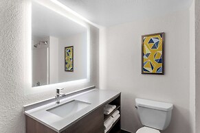 Comfort Suites Austin Airport