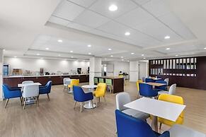 Comfort Suites Austin Airport