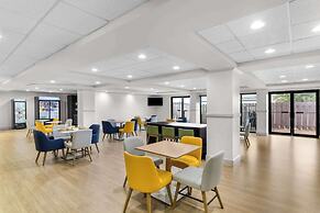 Comfort Suites Austin Airport