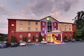 Holiday Inn Express Atlanta - Emory University Area by IHG