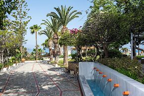 Leptos Panorama Hotel