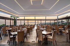 Leptos Panorama Hotel