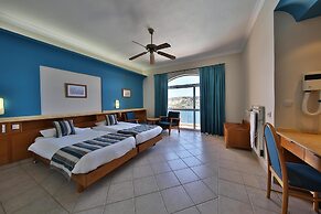 Paradise Bay Resort