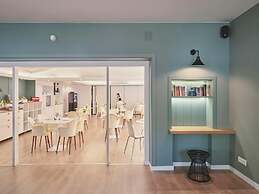 Tres Torres Atiram Hotel