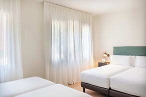 Tres Torres Atiram Hotel