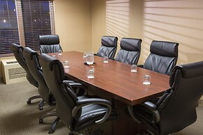 Phoenix Inn Suites - Albany