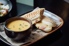 Crowne Plaza Belfast by IHG