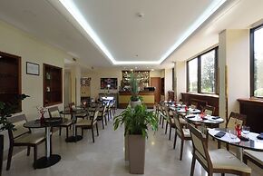 Hotel The Brand