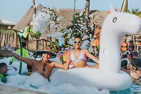 Fiesta Resort Central Pacific - All Inclusive