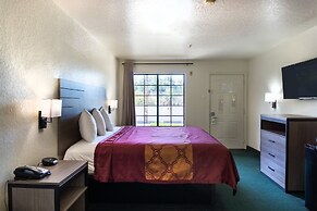 OYO Inn & Suites Medical Center San Antonio