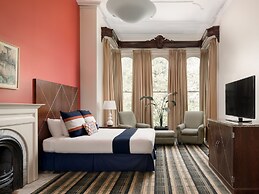 The Mansion On Delaware Ave