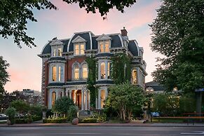 The Mansion On Delaware Ave