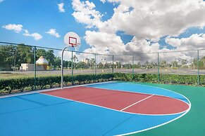 Parkway International Resort