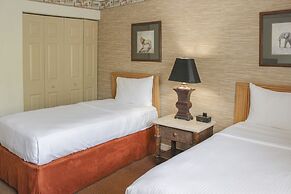 Parkway International Resort