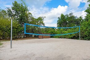 Parkway International Resort