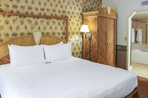 Parkway International Resort