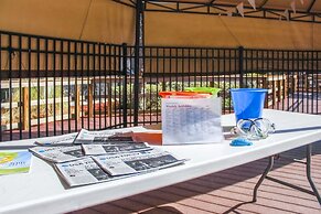 Parkway International Resort