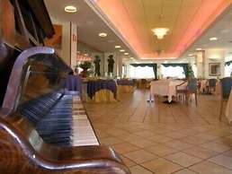 Miceneo Palace Hotel