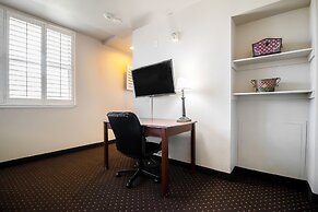 Lions Gate Hotel