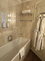 Le Mirador Resort & Spa