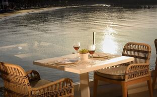 Petinos Beach Hotel