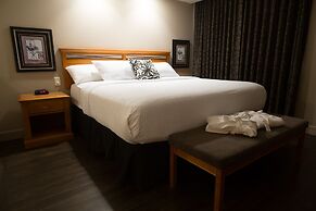 Royal Hotel Edmonton Airport, Trademark Collection by Wyndham