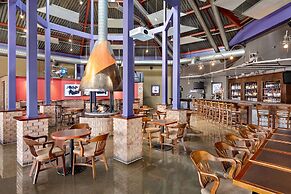 Royal Hotel Edmonton Airport, Trademark Collection by Wyndham