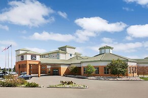 Royal Hotel Edmonton Airport, Trademark Collection by Wyndham