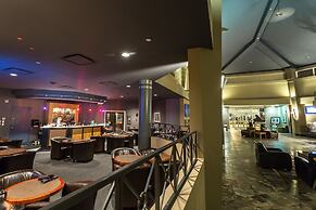 Royal Hotel Edmonton Airport, Trademark Collection by Wyndham