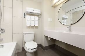 Canad Inns Destination Centre Polo Park