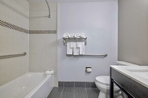 Studio 6 Dallas, TX - North - Richardson